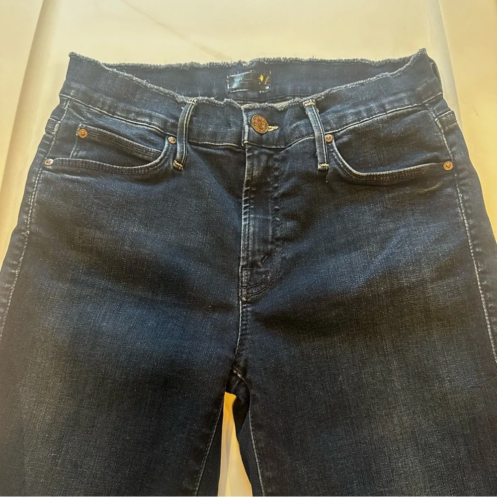 MOTHER Double Fray Charmer Crop Jeans Size 25. - Picture 3 of 13
